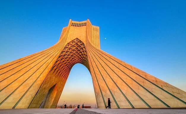 Azadi Turm