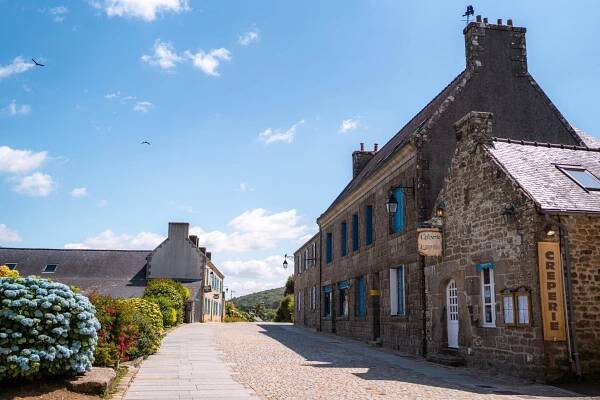 street in locronan
