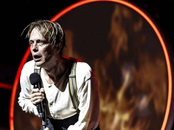 Serebrennikovs „Der Schneesturm“ bei Salzburger Festspielen mit August Diehl