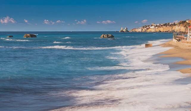 Dovolená do 15 590 Kč! Rezervuj Ischii, Mallorcu, Maltu, Madeiru, Řecko i Emiráty