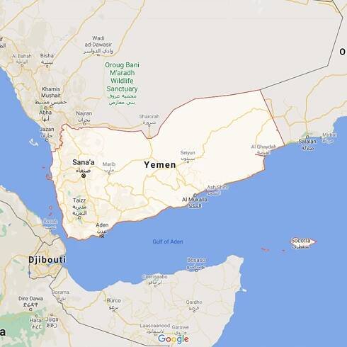 Map showing Yemen, its borders with Saudi Arabia and Oman, and nearby areas including Djibouti and the Gulf of Aden.