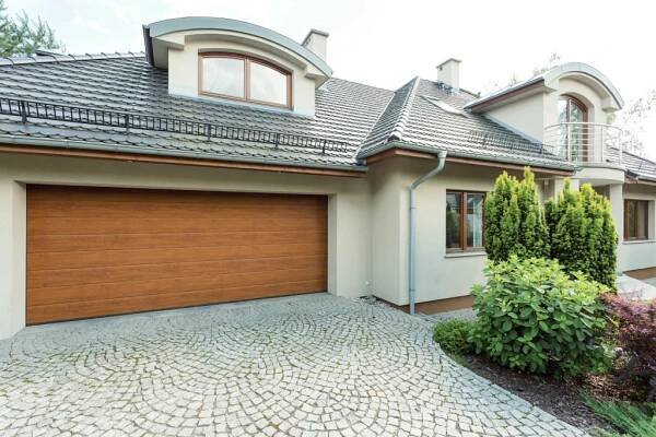 Jak otevřít garážová vrata bez elektřiny? - Univers