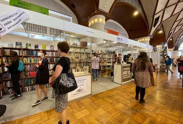 Svět knihy 2021 začal a přiblíží (mimo jiné) literaturu Francie, Polska a Běloruska | Nenudimese.cz