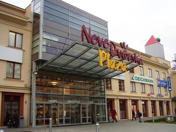 Nákupní centrum Novodvorská Plaza změnilo majitele - RETREND - zpravodajský magazín z oblasti Real Estate aj.