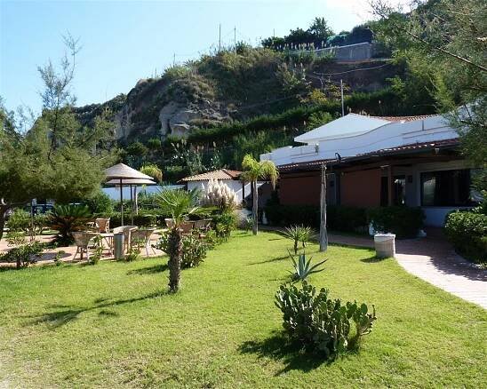 Ricadi / Hotel Borgo di Riaci **** | Kalábrie - Itálie 