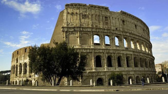 Koloseum (Colosseo): ikona Říma, více než gladiátorská aréna a svědek vzestupu i pádu starověkého římského impéria