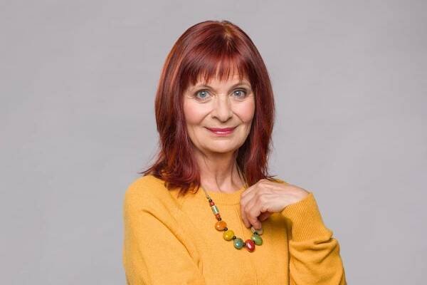 FOTO: Ljuba Krbová coby Anička Lišková. – stránka 11