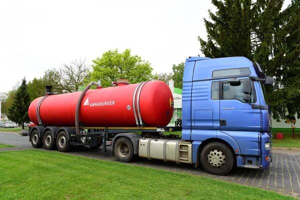 EcoTanker - nová lehká sedlová cisterna od firmy Annaburger | CRS Marketing, s.r.o.