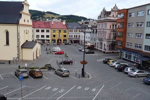Fotogalerie • Parkoviště BUS (Busparkplatz) • Mapy.com