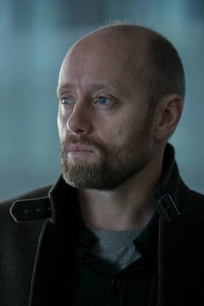 White Wall - Z filmu - Aksel Hennie