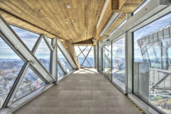 Nová visutá lanovka Skyway Mont Blanc – 2000 m2 skla v extrémních podmínkách - TZB-info