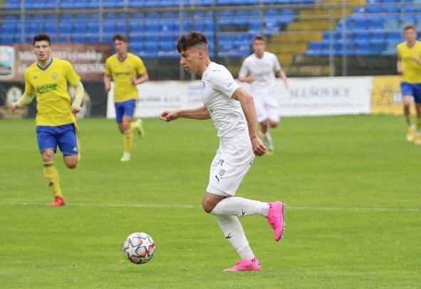 Fotbalisté Zlína B se v sobotu dopoledne utkali s juniorkou Slovácka.
