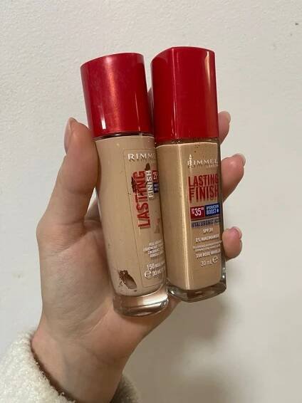 Make-up - Rimmel Lasting Finish Full Coverage Lightweight Foundation | Makeup.cz