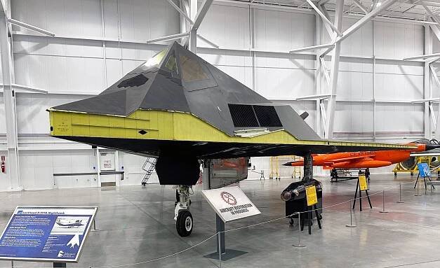 Lockheed F-117 Nighthawk
