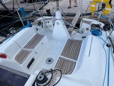 Dufour 34 Performance – Storm Yachting