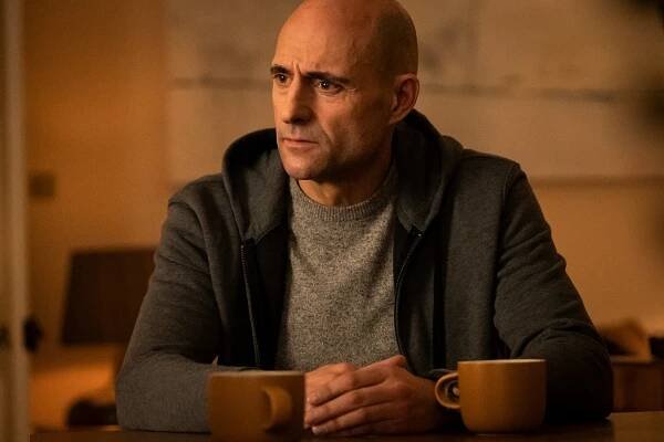 Chrám - Epizoda 6 - Z filmu - Mark Strong