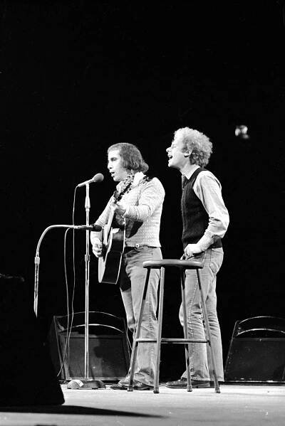 Official Photos - The Official Simon & Garfunkel Site 