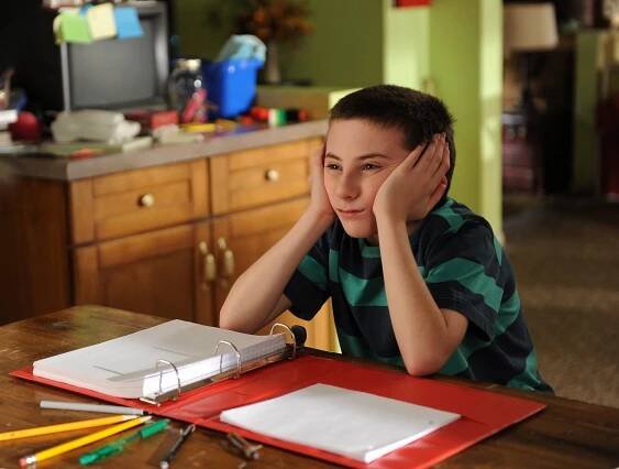 Průměrňákovi - Léto volá - Z filmu - Atticus Shaffer