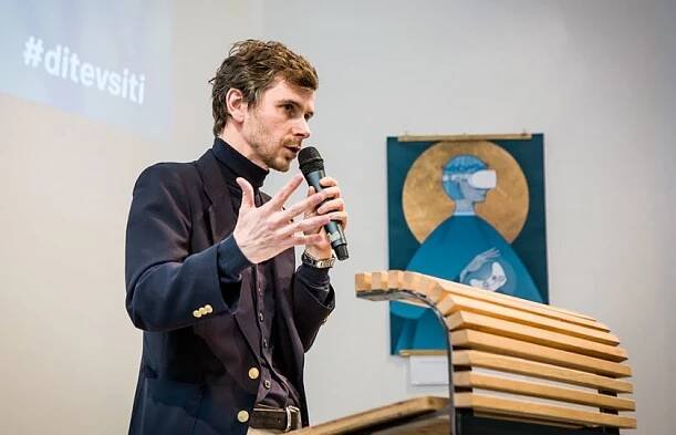Jan Müller: Naše data jsou používána jako zbraň proti nám samotným - Flowee