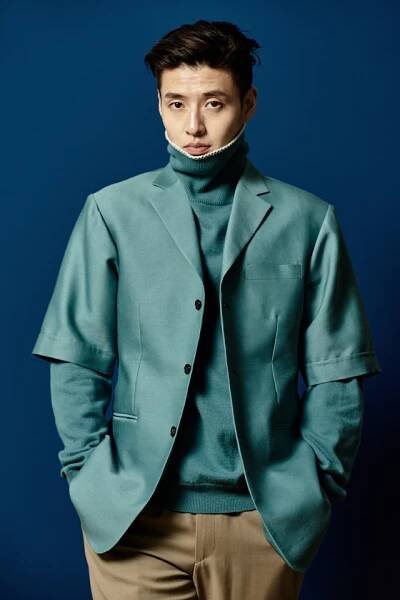 Kang Ha-Neul-1990-ptr1.jpg