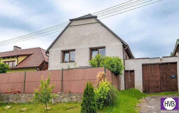 Prodej dvougeneračního domu 2+1 a 2+1 celkem 210 m2, na pozemku 259m2 Olešnice u Českých Budějovic | Reality.iDNES.cz 