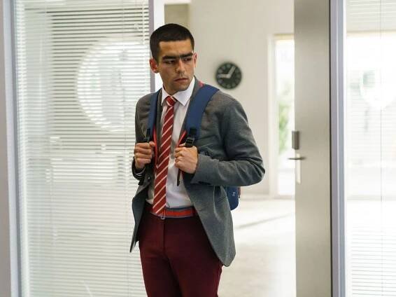 Omar Ayuso Feels the “Moral Responsibility” of Playing a Queer Muslim in Élite