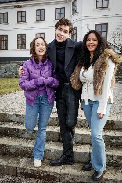 Frida Argento, Malte Gårdinger, Nikita Uggla - Mladá modrá krev - Série 2 - Promo