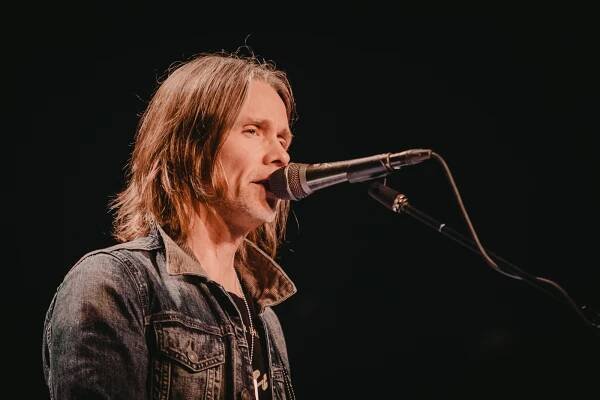 Myles Kennedy – 8. 11. 2024, Praha, Palác Akropolis | Spark Rock Magazine