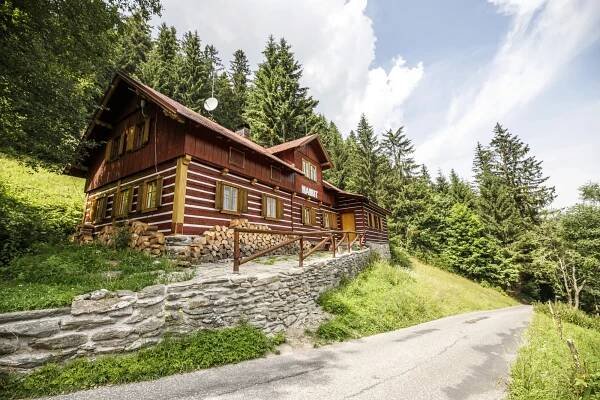 Horská chata v Krkonoších přímo na Pěnkavčím vrchu: pro 2 nebo až 17 lidí