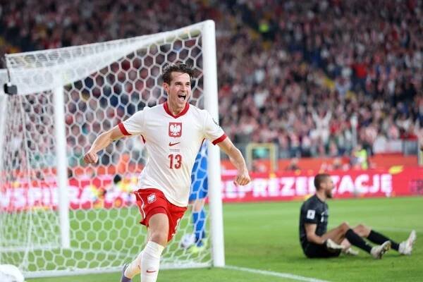Jakub Kamiński w swoim dorobku zapisał drugiego gola w kadrze i asystę przy trafieniu Matty'ego Casha