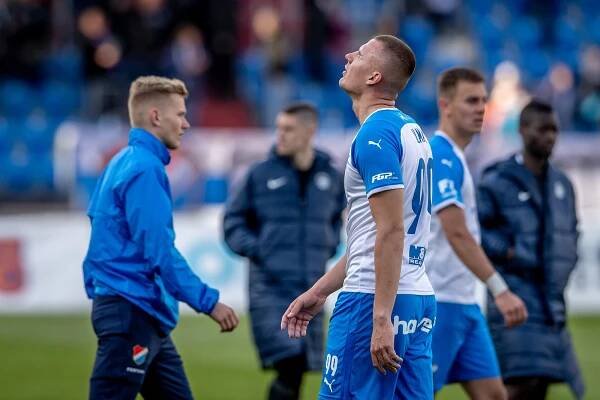 ZNÁMKOVÁNÍ BANÍKU: Jistý Letáček, kvalitní Cadu, nególový Tijani. Co říkáte?