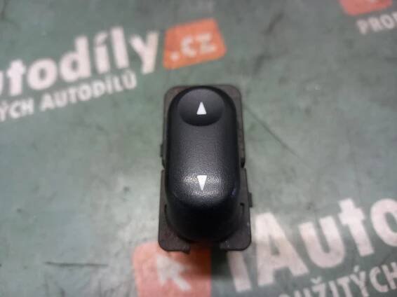 Spínač ovládání oken PP  LAND ROVER FREELANDER 2004-2006