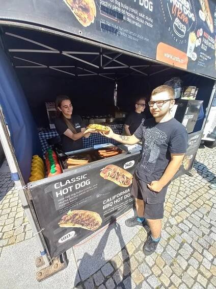 Slavnosti přilákaly do Hranic davy. Rozjel to Mládek a nechyběly stánky