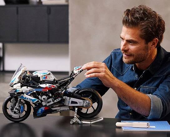 LEGO® Technic 42130 BMW M 1000 RR 42130 - Obrázek 2