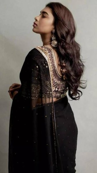 Dushara Vijayan’s Best Saree Moments