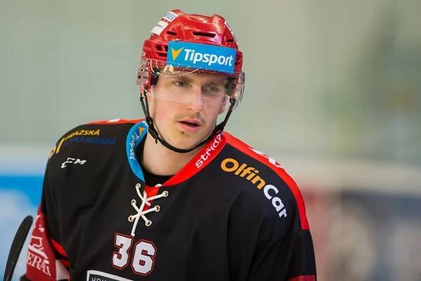Mountfield HK, a.s. | Fotogalerie | Hráč | Lukáš Vopelka