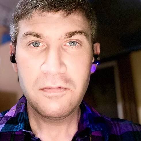 Zemřel Alfův dětský parťák, herec Benji Gregory (†46). Zřejmě usnul v rozpáleném autě