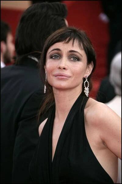 41 Sexiest Pictures Of Emmanuelle Béart | CBG