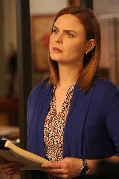 Sběratelé kostí - Jasnovidka ve stromě - Z filmu - Emily Deschanel