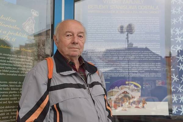 Stodílný betlém. Stanislav Dostál z Přerova vystavuje část unikátní sbírky