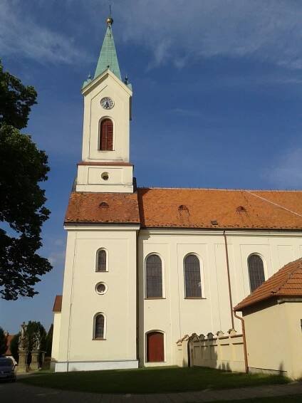 Soubor:Kostel sv. Michaela Švábenice 2.jpg – Wikipedie