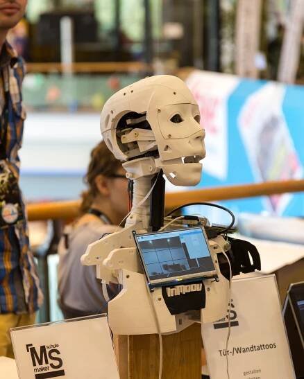 File:Maker Faire, Berlin (BL7C0099).jpg - Wikimedia Commons