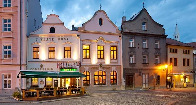 Hotel Concertino - Zlatá Husa - Jindřichův Hradec