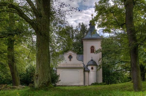 Kostel svatého Františka Serafinského (Kamenice)