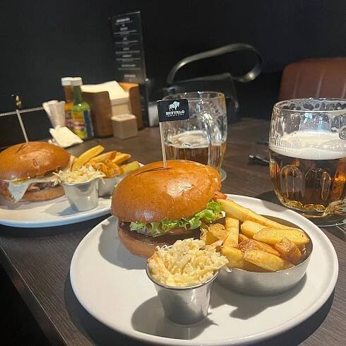BUFFALO BURGER BAR, Pilsen - Menu, Prices & Restaurant Reviews - Tripadvisor