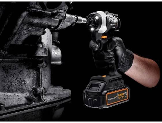 DeWALT McLaren DCK200MP2T-QW