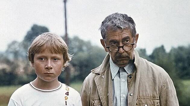 Viktor Král a Vlastimil Brodský v seriálu Návštěvníci (1983)