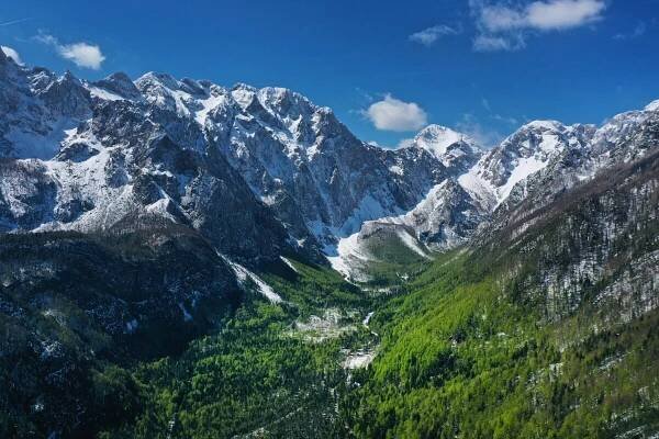 Logarska dolina iz zraka maj 2019