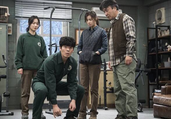Yeo-bin Jeon, Seong-oh Kim, So-ra Kang, Yeong-gyoo Park - Hachijianha - Z filmu