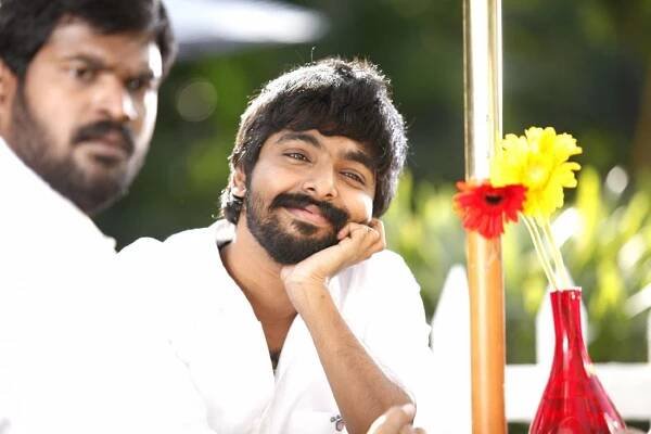 Enakku Innoru Per Irukku - Z filmu - G.V. Prakash Kumar